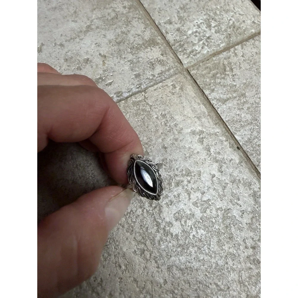 Avon Vintage Marquise Stone Celtic Twist Ring Silvertone faceted Sz 9